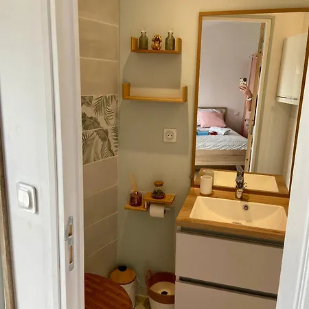 Maisonnette Cosy Au Calme Terrasse Local Velo Rochefort (Charente-Maritime)