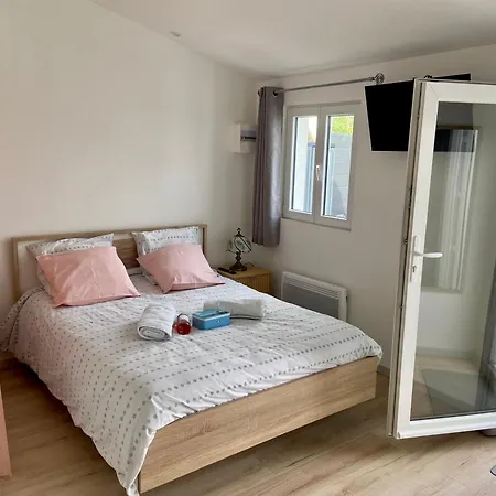 Maisonnette Cosy Au Calme Terrasse Local Velo Casa de Férias